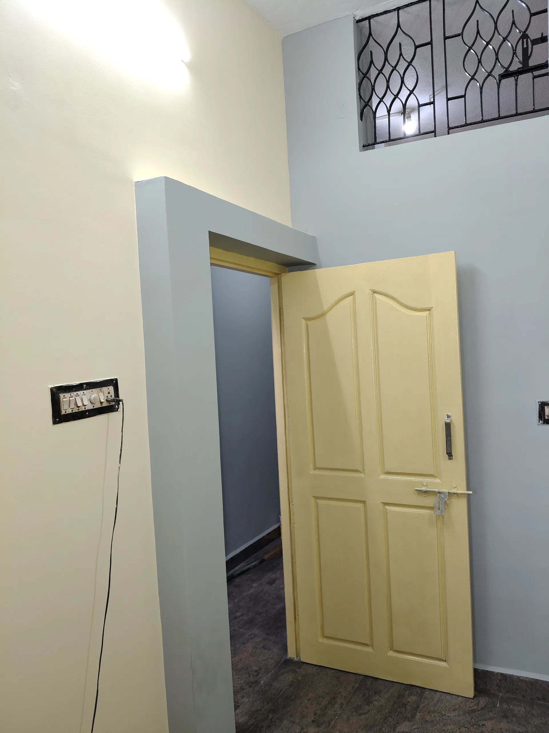 house for rent at Katpadi railway station