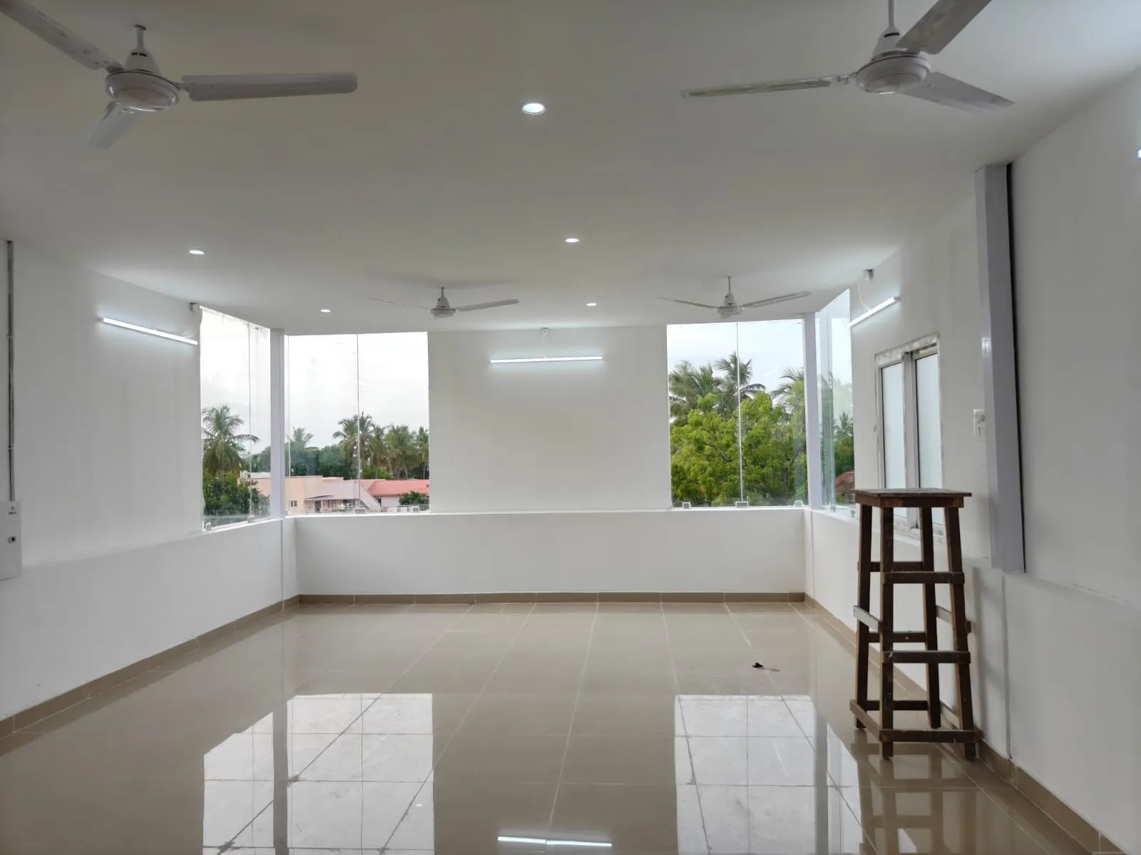 COMMERCIAL SPACE FOR RENT || 1000sq.ft 3