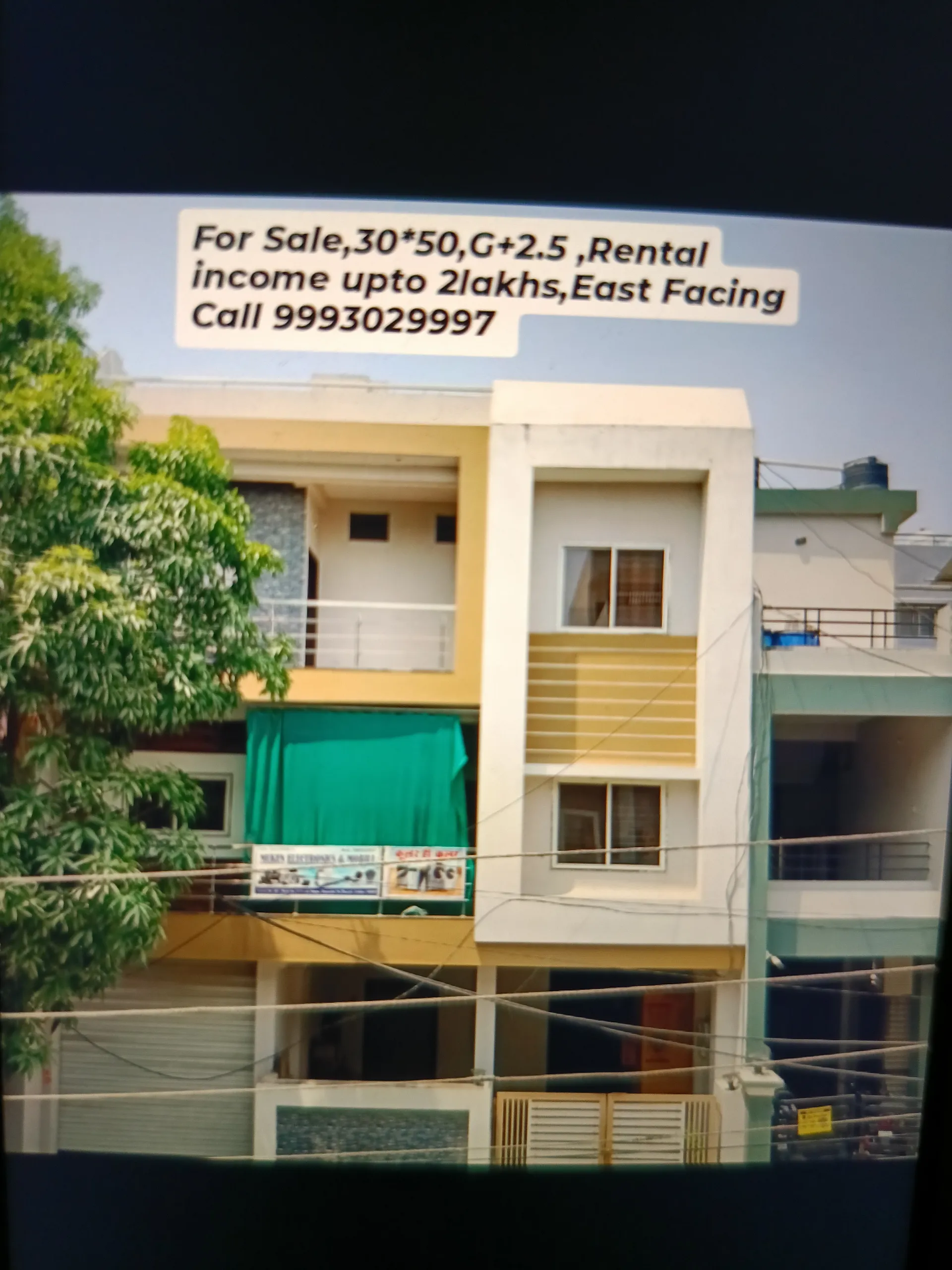 1500sqft plot with G+2.5 construction with 9Flats