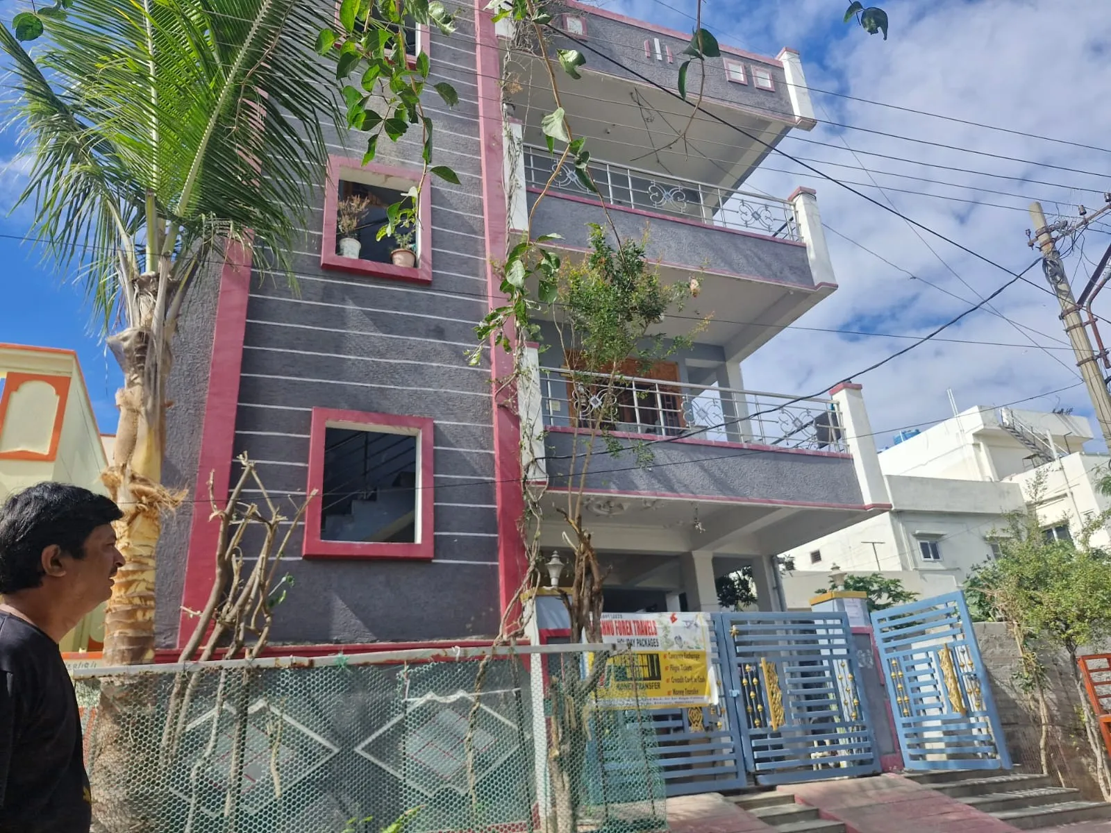 indipendent house 2nd floor  2