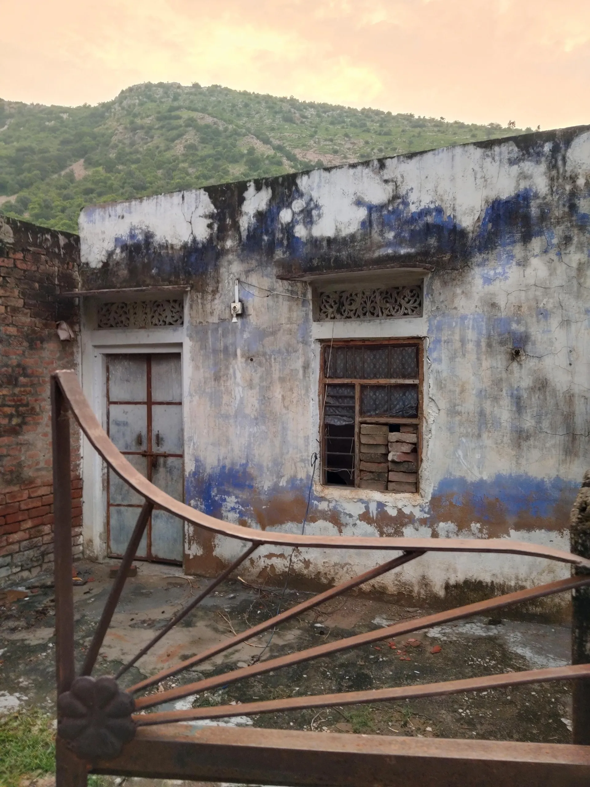 plot with 1room with electricity water supply own property