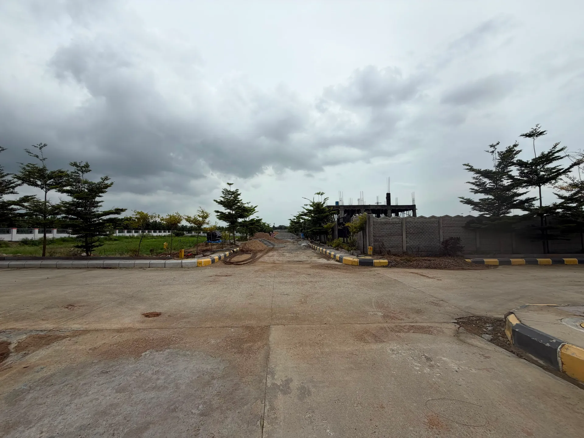 Gated HMDA villa plots in Gollor - Muchinthal near Statue of equality 3